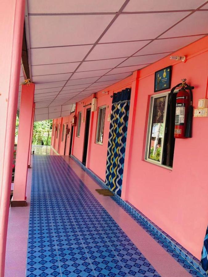 Hotel Blue Bird Residency à Lakshmanpur Extérieur photo